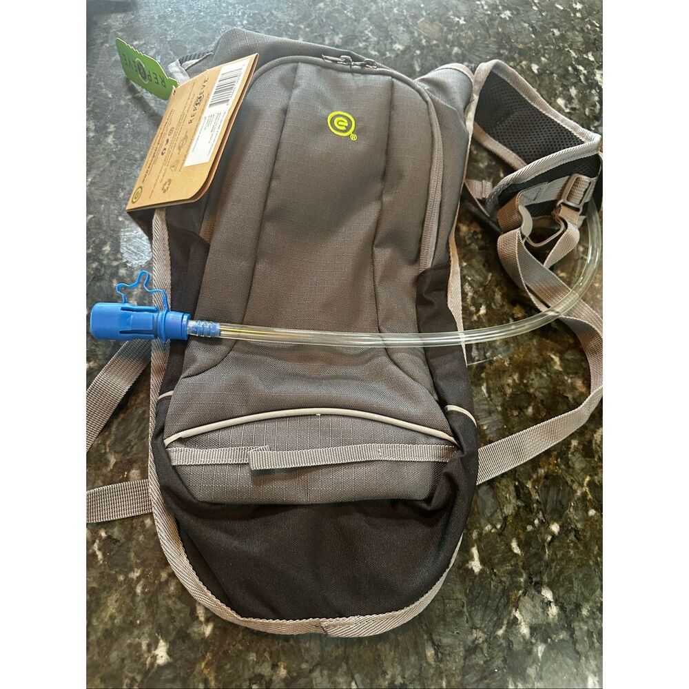 Ecogear Minnow 1.5L Hydration Pack in the color charcoal BNWT